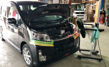 ヘッドライト磨きの画像